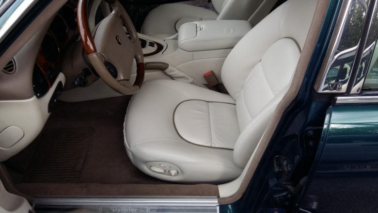 der Daimler Jaguar nach der Arbeit