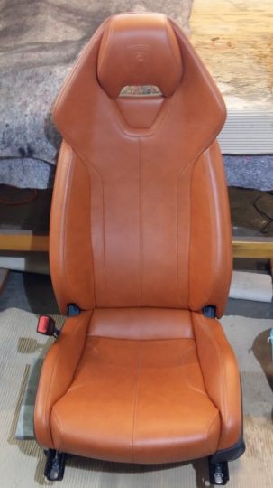 eine braune Lamborghini Lederausstattung